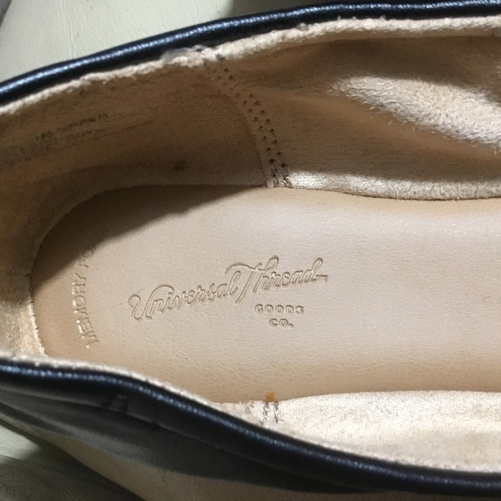 Universal Thread Black Flats - Picture 3 of 5